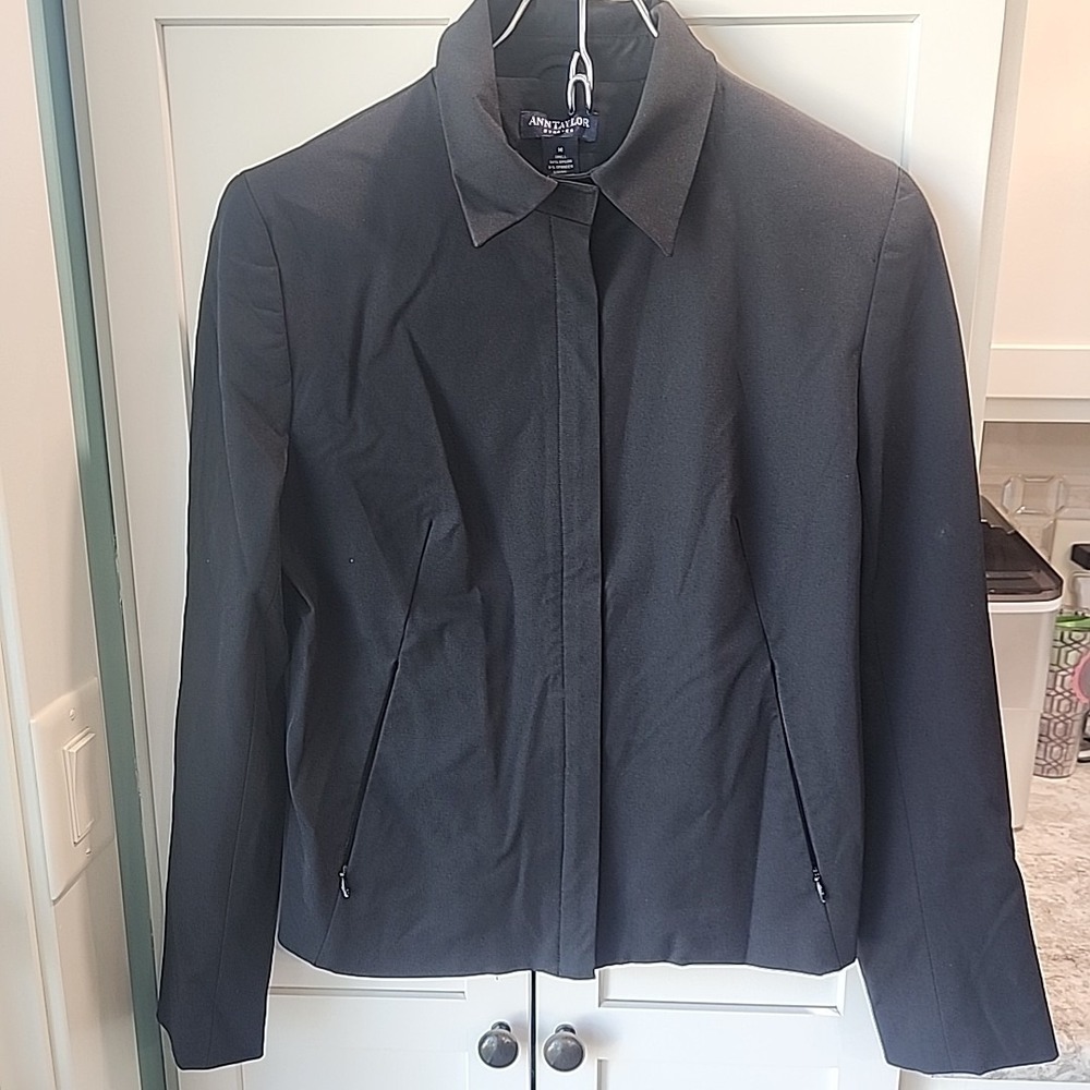 Ann Taylor‎ Women's Size M Jacket Blazer Full Zip Stretch Lined Black